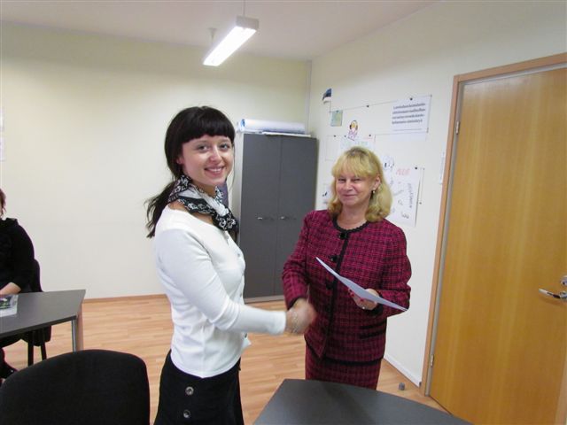 Дарья...Училась 3 раза, 3 раза сдала.А2,В1,В2. Респект:) Дарья...Училась 3 раза, 3 раза сдала.А2,В1,В2. Респект:)